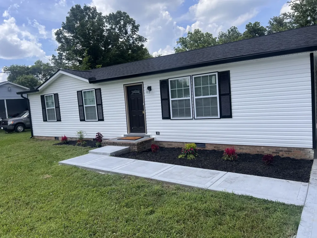 2468 River Oaks Drive Murfreesboro TN 37129