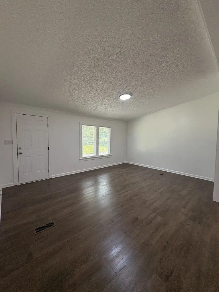 6420 Cochran Lane Lyles TN 37098