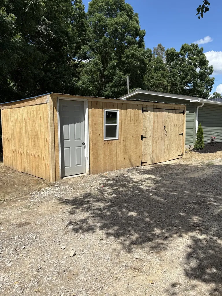 6420 Cochran Lane Lyles TN 37098
