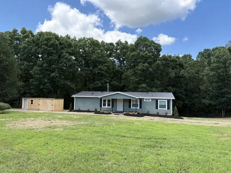 6420 Cochran Lane Lyles TN 37098