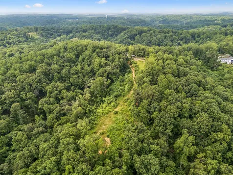 1065 Sioux Trail Pegram TN 37143