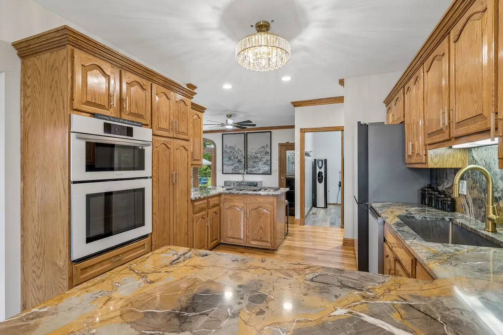 140 Hudson Lane Lafayette TN 37083