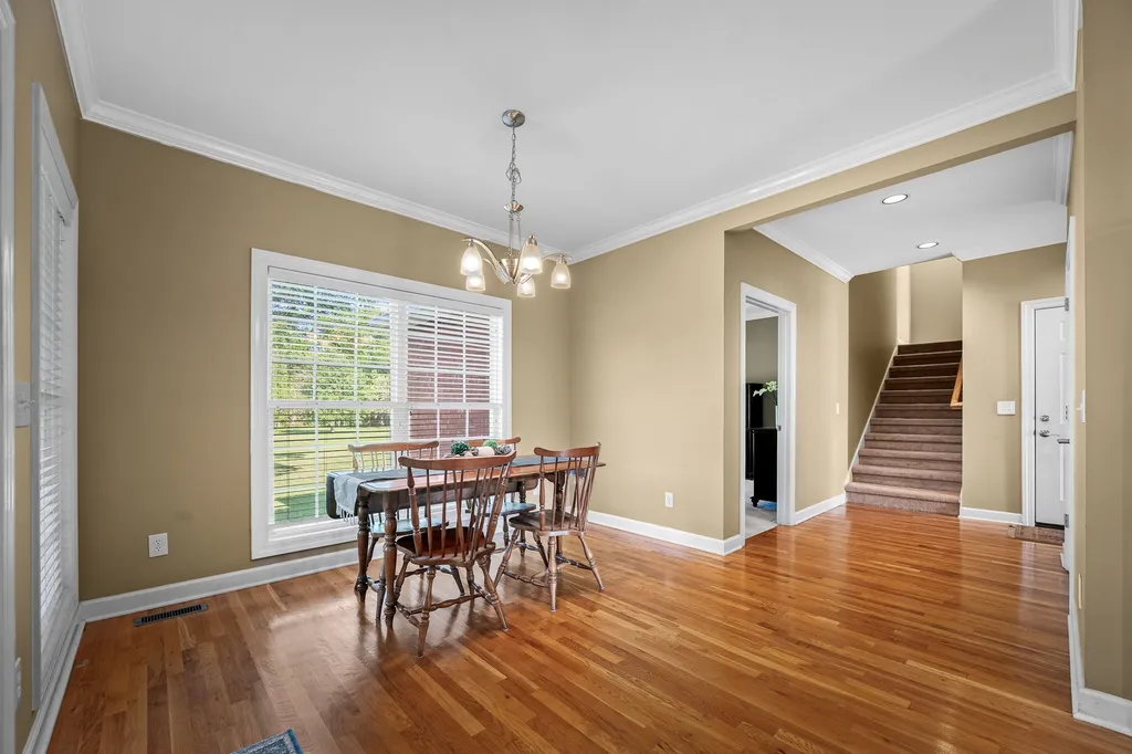 1725 N Lovvorn Road Christiana TN 37037