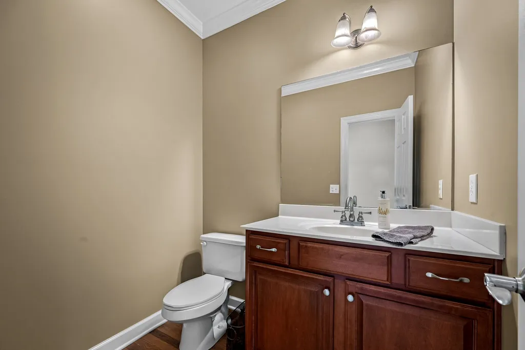 1725 N Lovvorn Road Christiana TN 37037