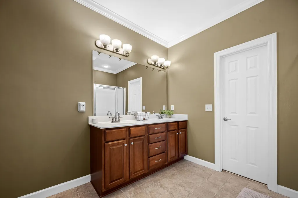 1725 N Lovvorn Road Christiana TN 37037