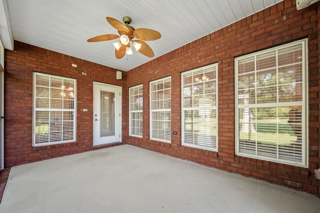 1725 N Lovvorn Road Christiana TN 37037