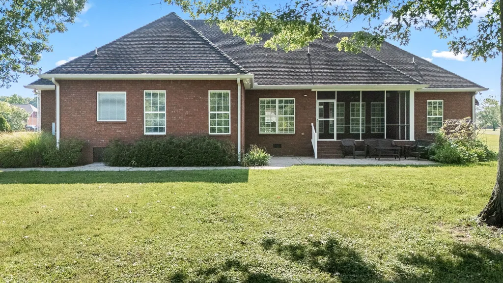 1725 N Lovvorn Road Christiana TN 37037