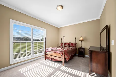 1725 N Lovvorn Road Christiana TN 37037
