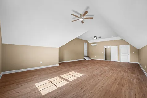 1725 N Lovvorn Road Christiana TN 37037