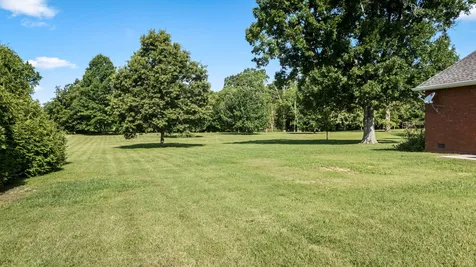 1725 N Lovvorn Road Christiana TN 37037