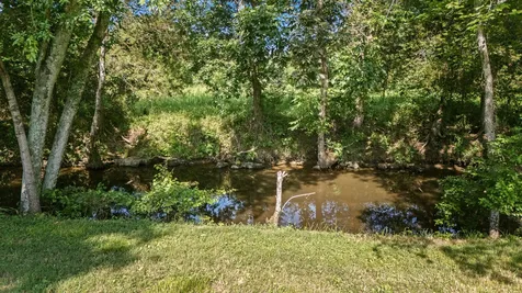 1725 N Lovvorn Road Christiana TN 37037