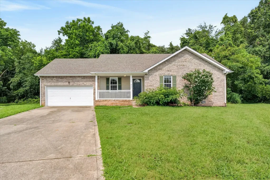 3171 Buckhorn Court Clarksville TN 37043