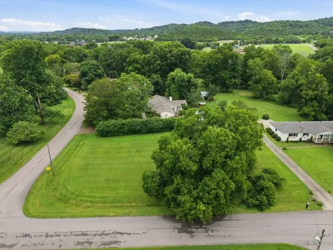 202 Harpeth Hills Drive Franklin TN 37069