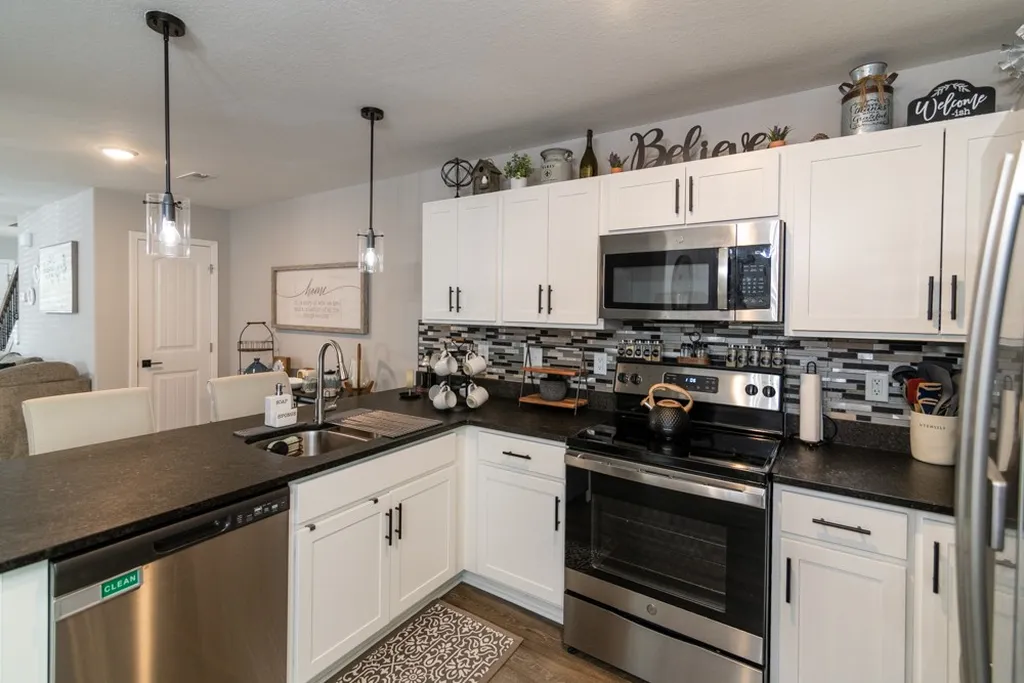 217 Woodland Valley Lane Clarksville TN 37040
