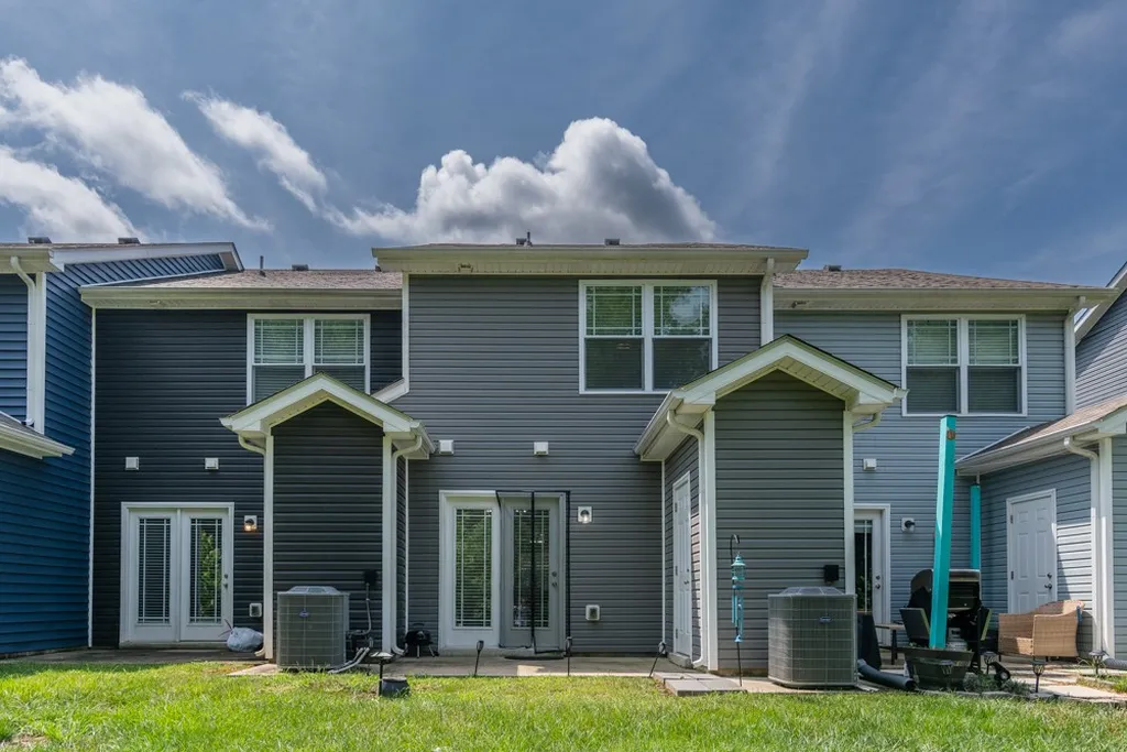 217 Woodland Valley Lane Clarksville TN 37040