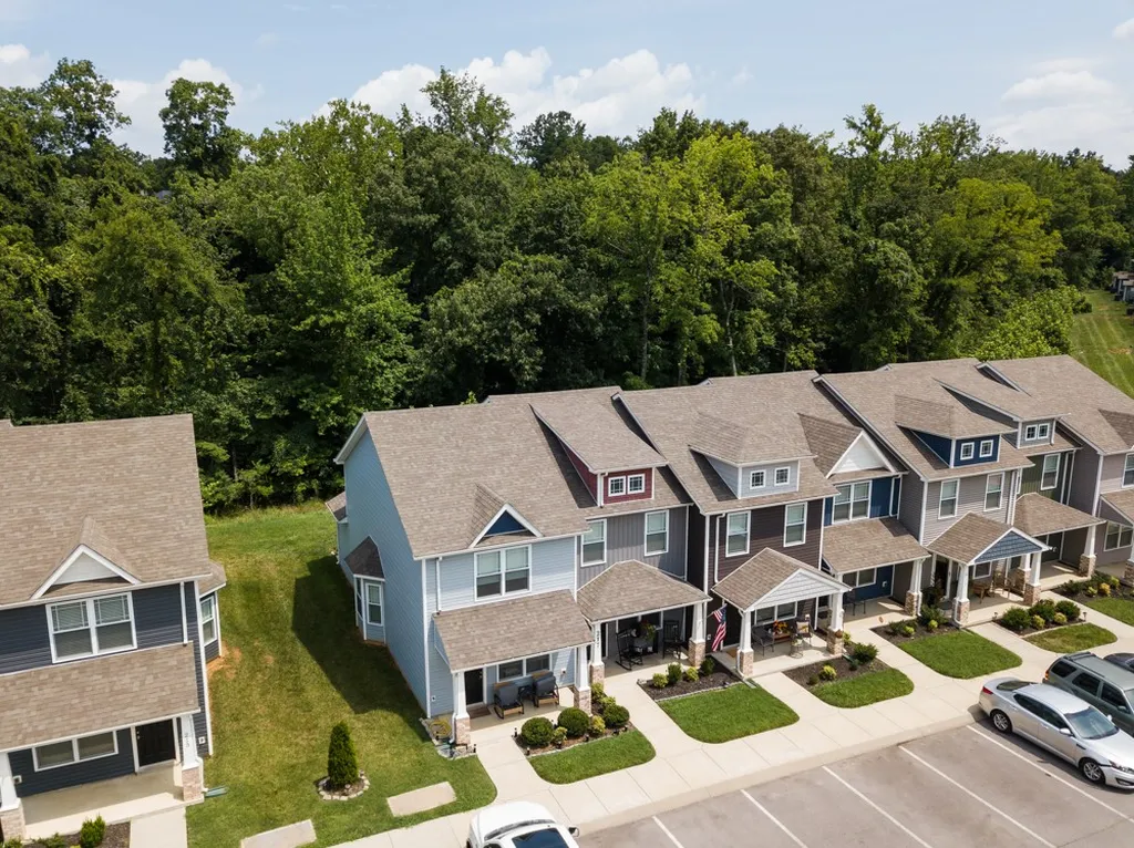 217 Woodland Valley Lane Clarksville TN 37040