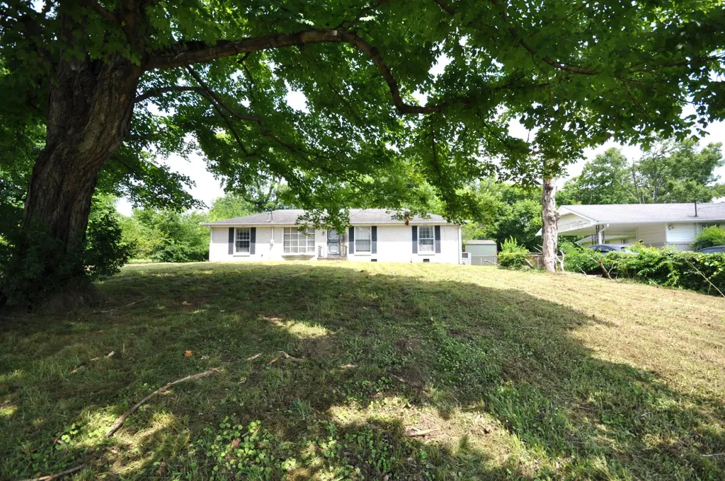 3622 Floral Drive Nashville TN 37211