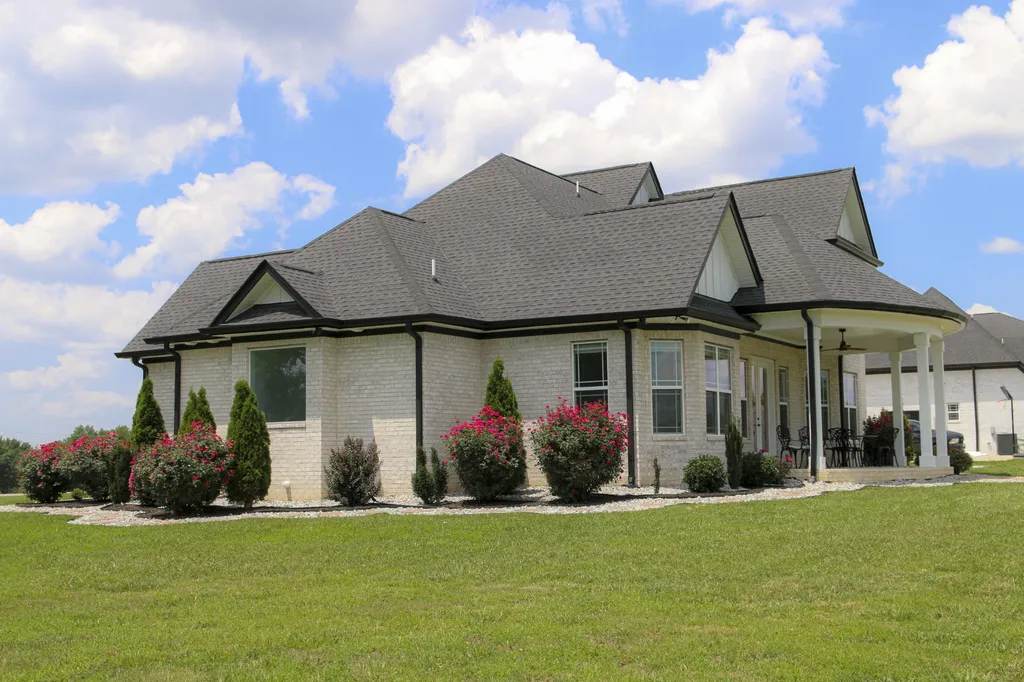 2487 Tom Austin Highway Greenbrier TN 37073