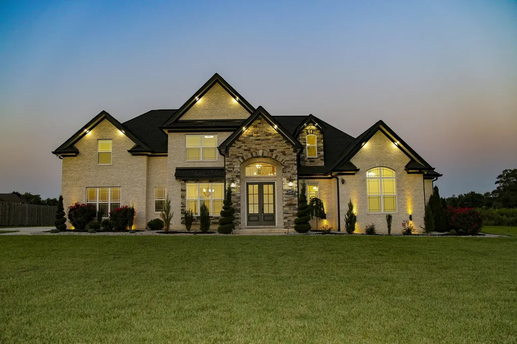 2487 Tom Austin Highway Greenbrier TN 37073
