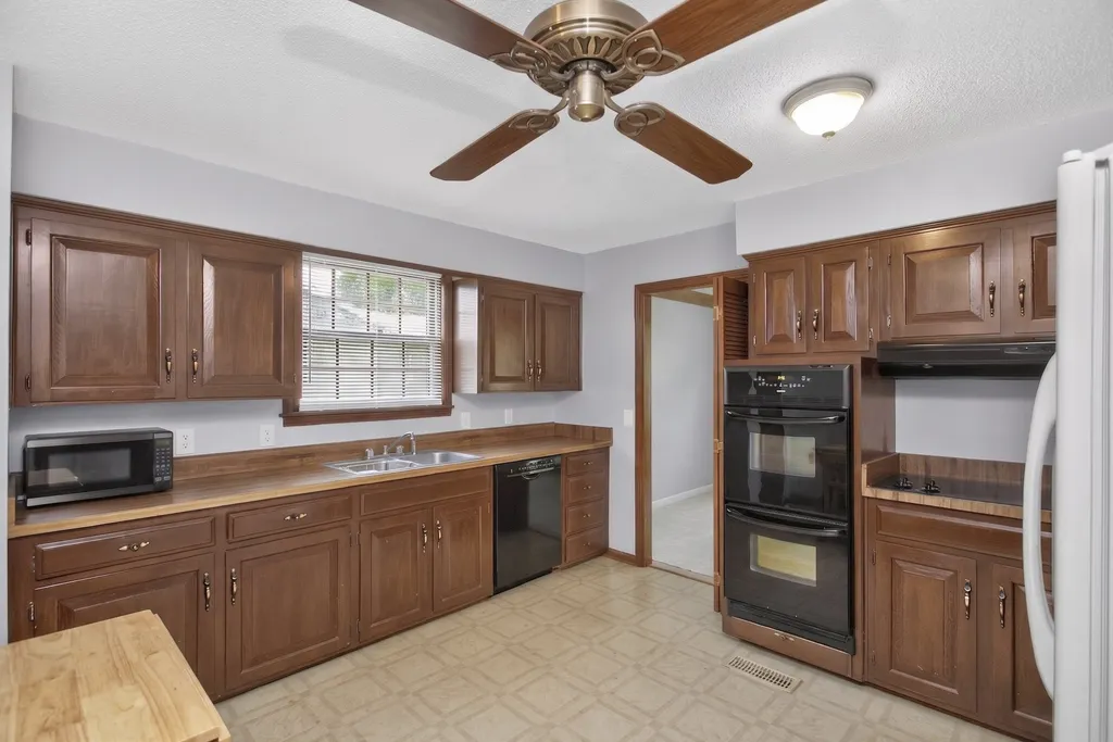 102 Cedar Springs Trail Hendersonville TN 37075