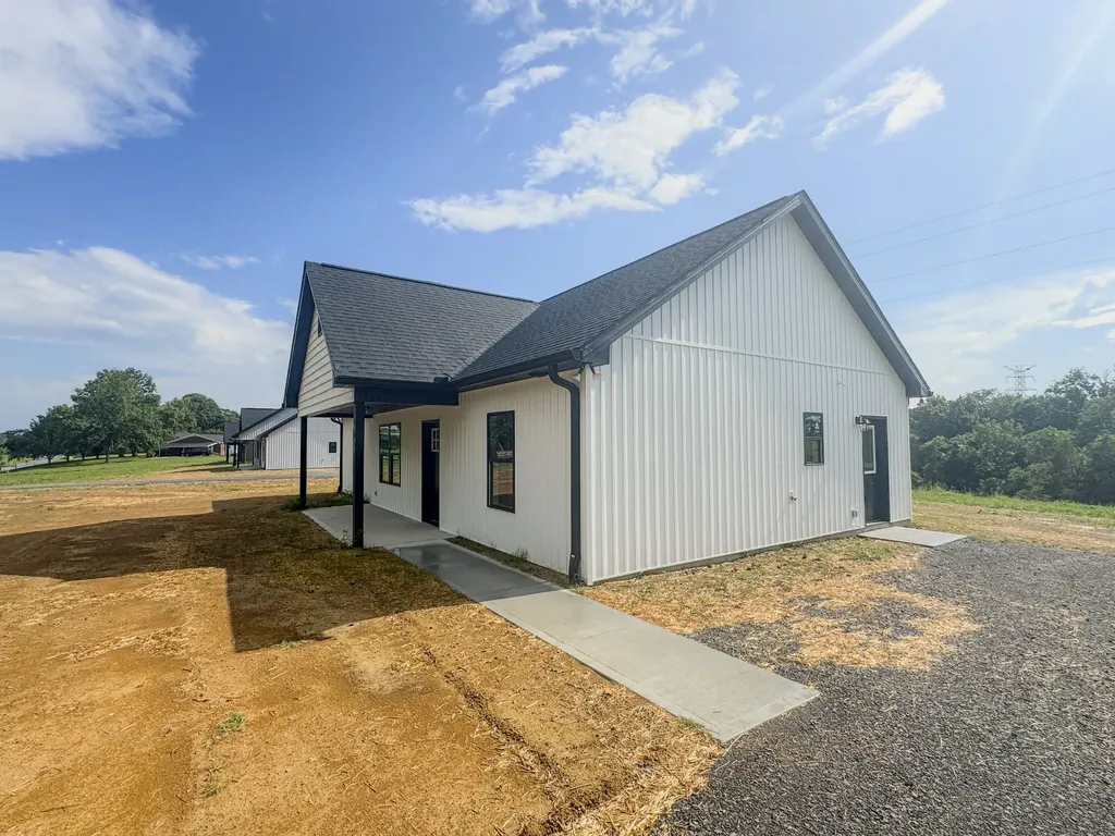 4701 Scottsville Road Lafayette TN 37083