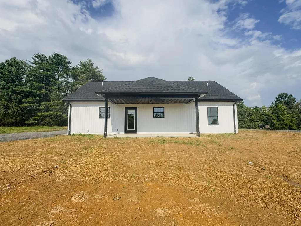 4701 Scottsville Road Lafayette TN 37083