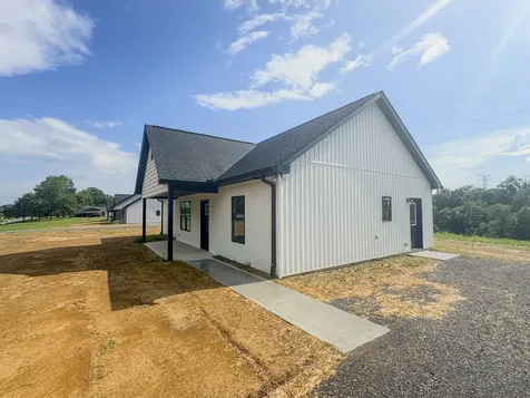 4701 Scottsville Road Lafayette TN 37083