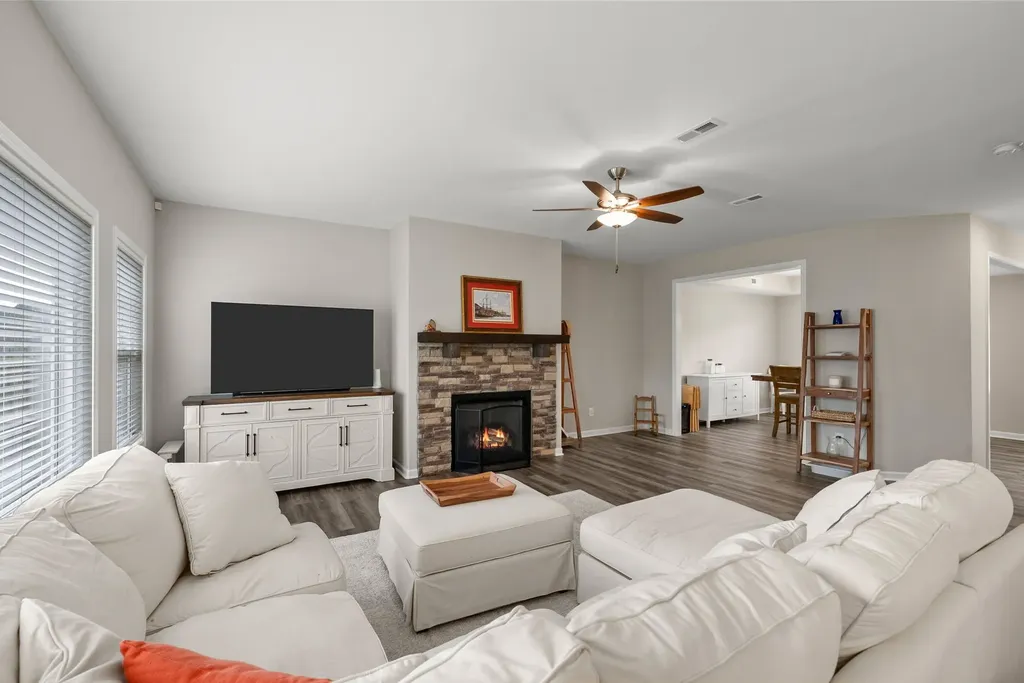 1429 Kingbird Drive Clarksville TN 37040