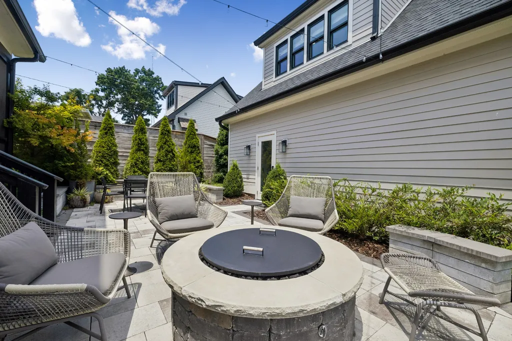 1012 Lawrence Avenue Nashville TN 37204