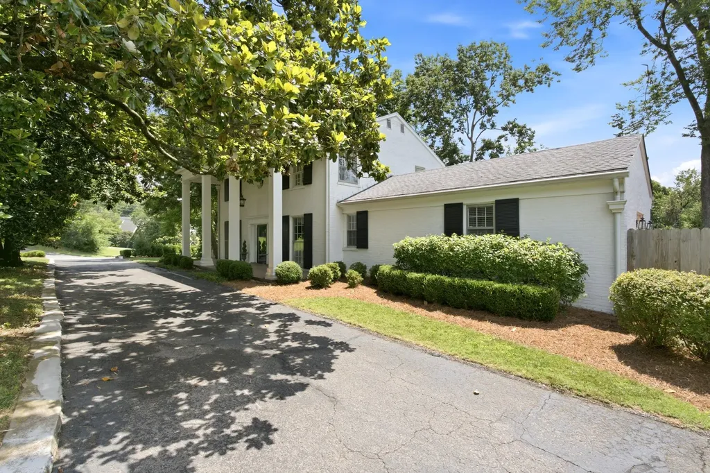 3505 Woodmont Boulevard Nashville TN 37215