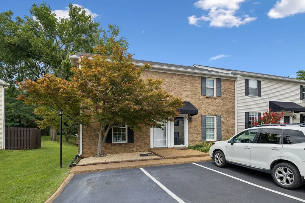 200 N Royal Oaks Boulevard Franklin TN 37067