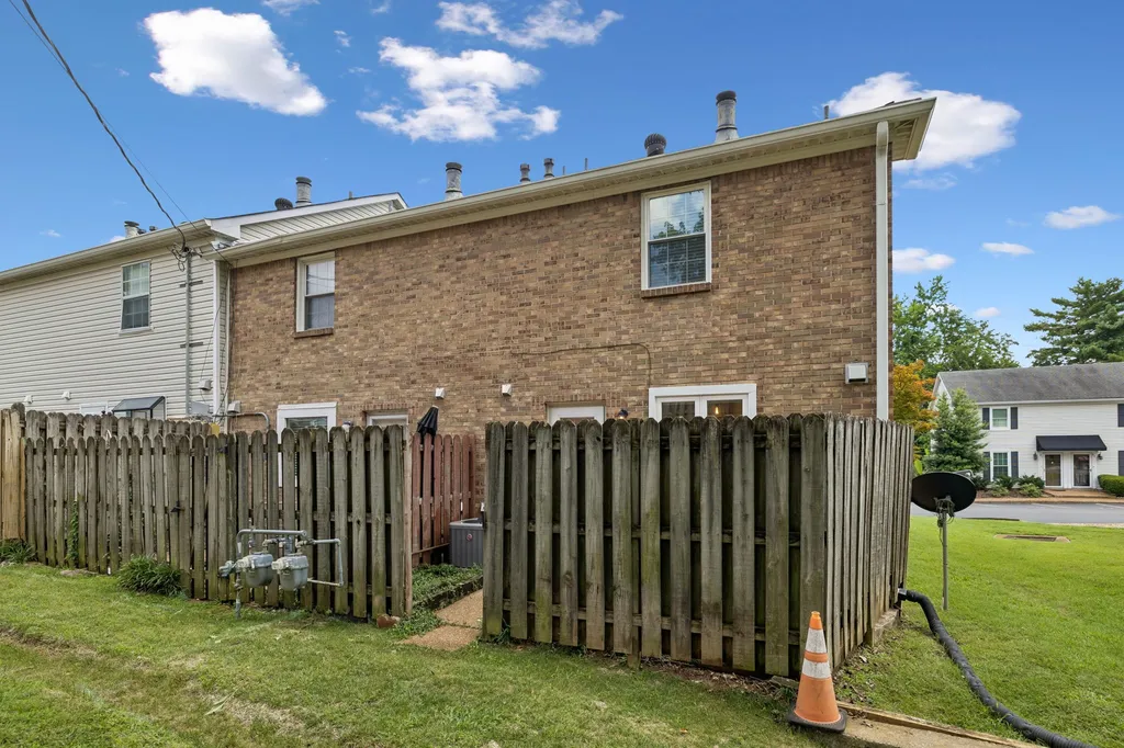 200 N Royal Oaks Boulevard Franklin TN 37067