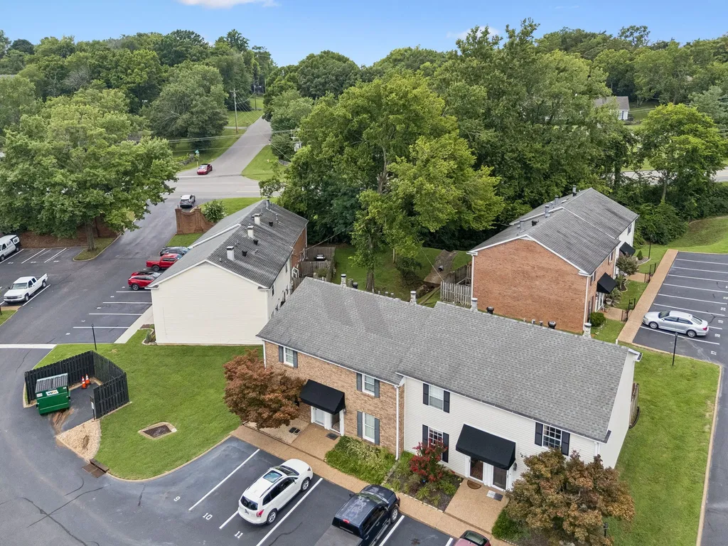 200 N Royal Oaks Boulevard Franklin TN 37067