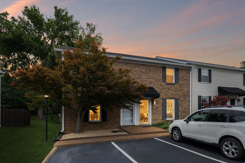 200 N Royal Oaks Boulevard Franklin TN 37067