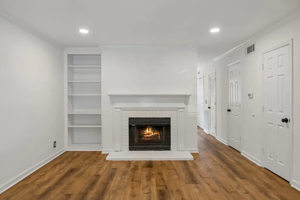200 N Royal Oaks Boulevard Franklin TN 37067