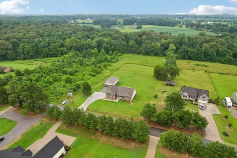 1036 Hayshed Road Dickson TN 37055