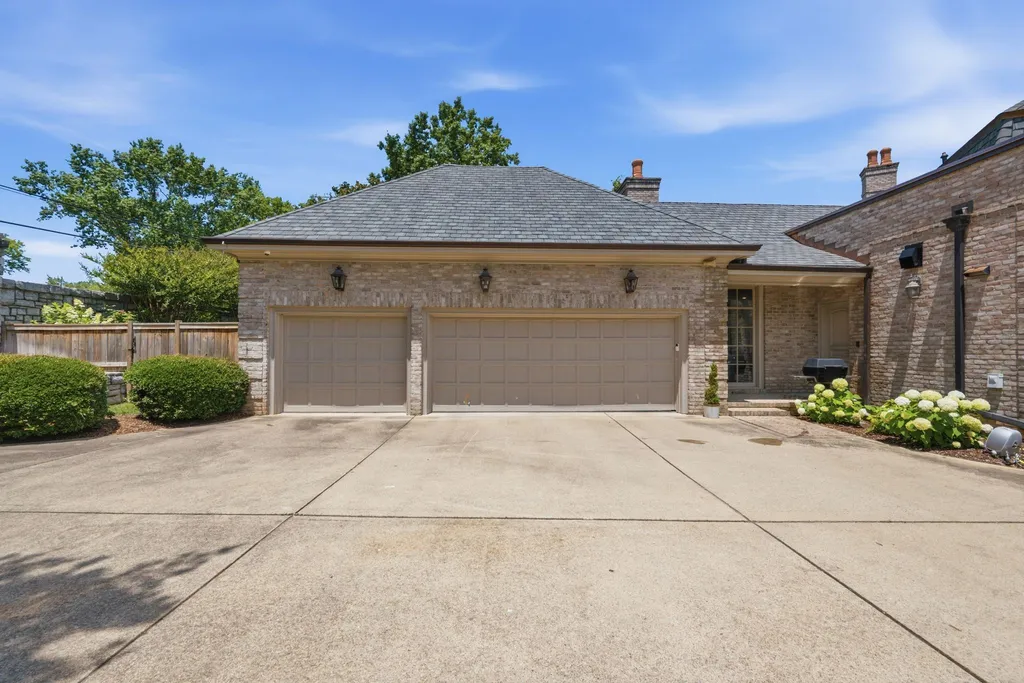 540 Close Lane Nashville TN 37205