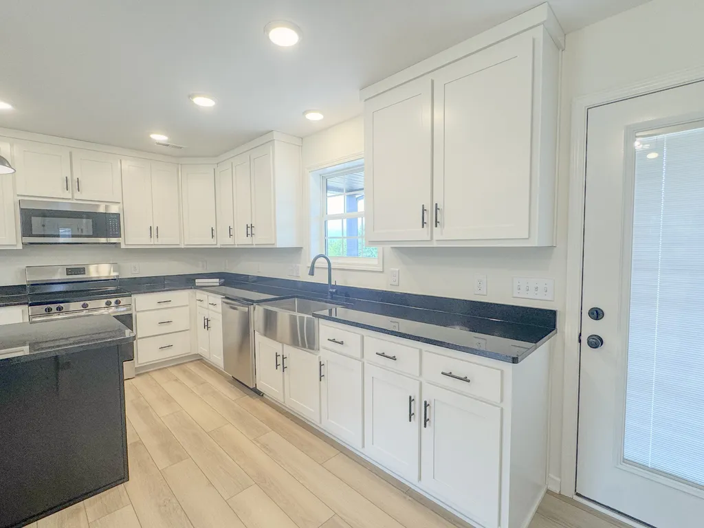 4677 Scottsville Road Lafayette TN 37083