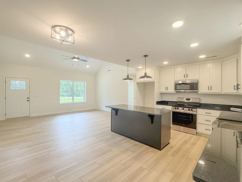 4677 Scottsville Road Lafayette TN 37083