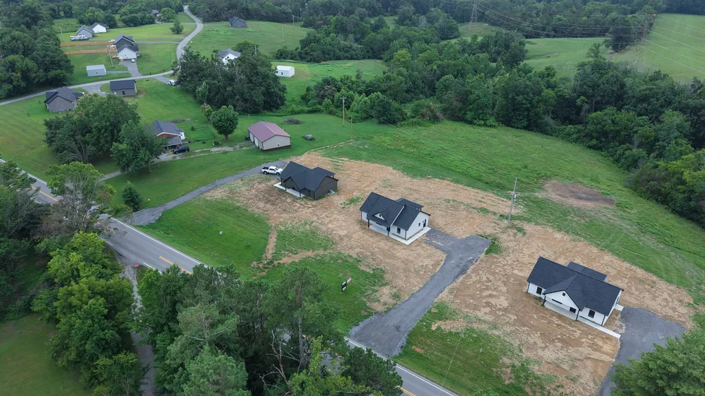 4677 Scottsville Road Lafayette TN 37083