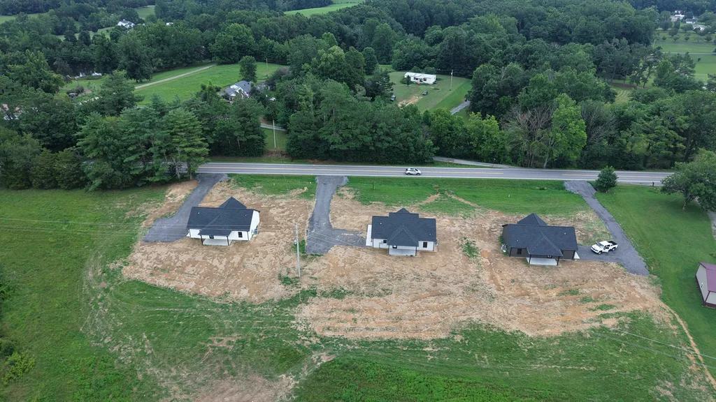 4677 Scottsville Road Lafayette TN 37083