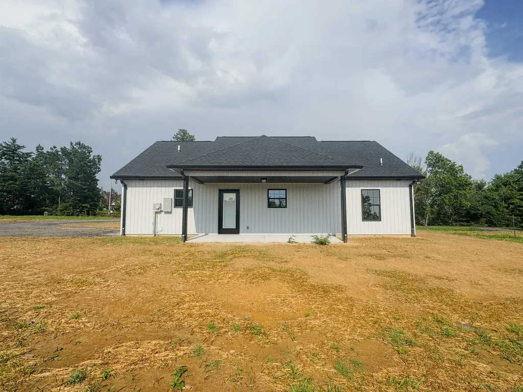 4677 Scottsville Road Lafayette TN 37083