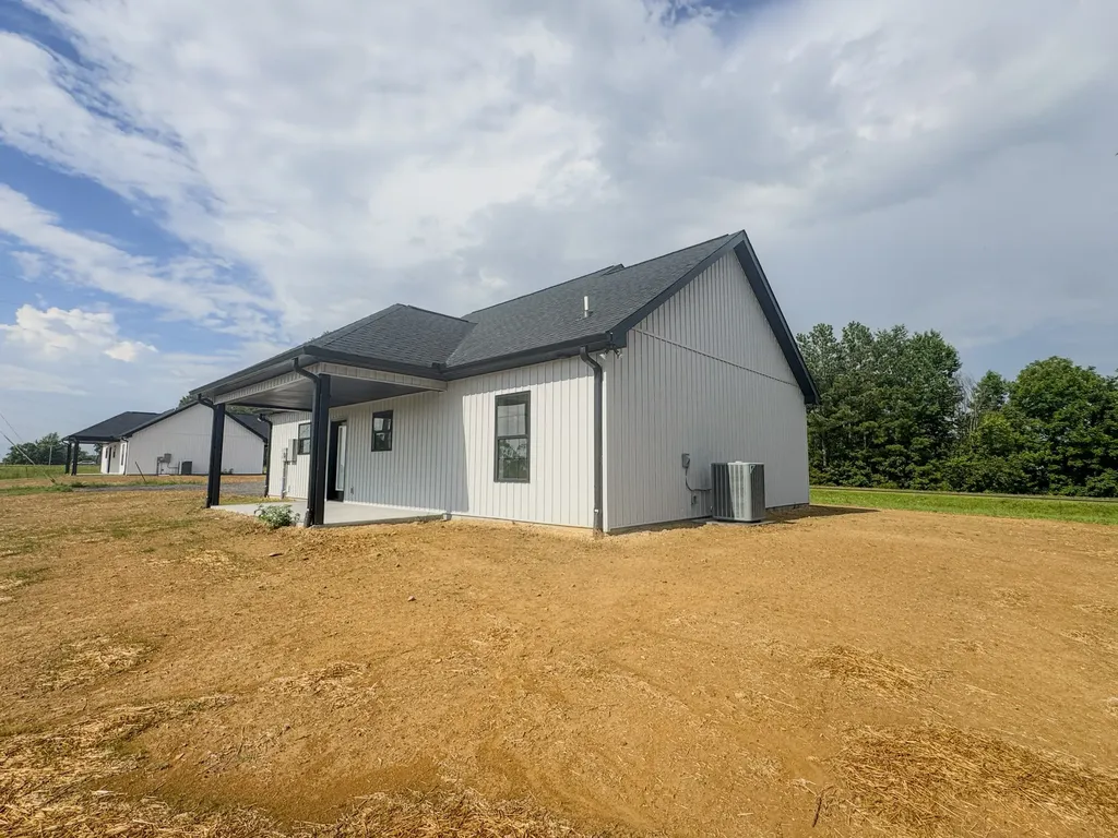 4677 Scottsville Road Lafayette TN 37083
