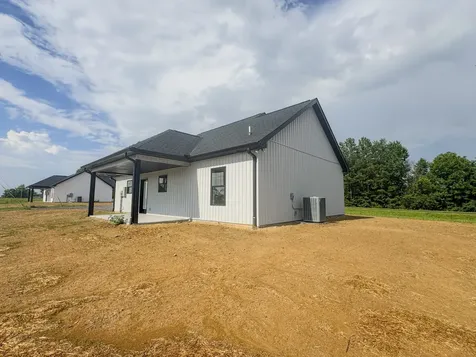 4677 Scottsville Road Lafayette TN 37083