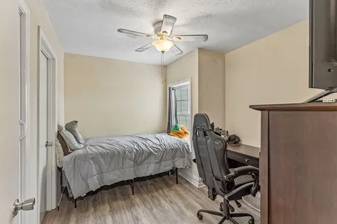 38 N Old Military Road Summertown TN 38483