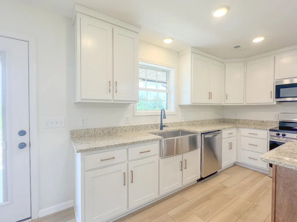 4649 Scottsville Road Lafayette TN 37083