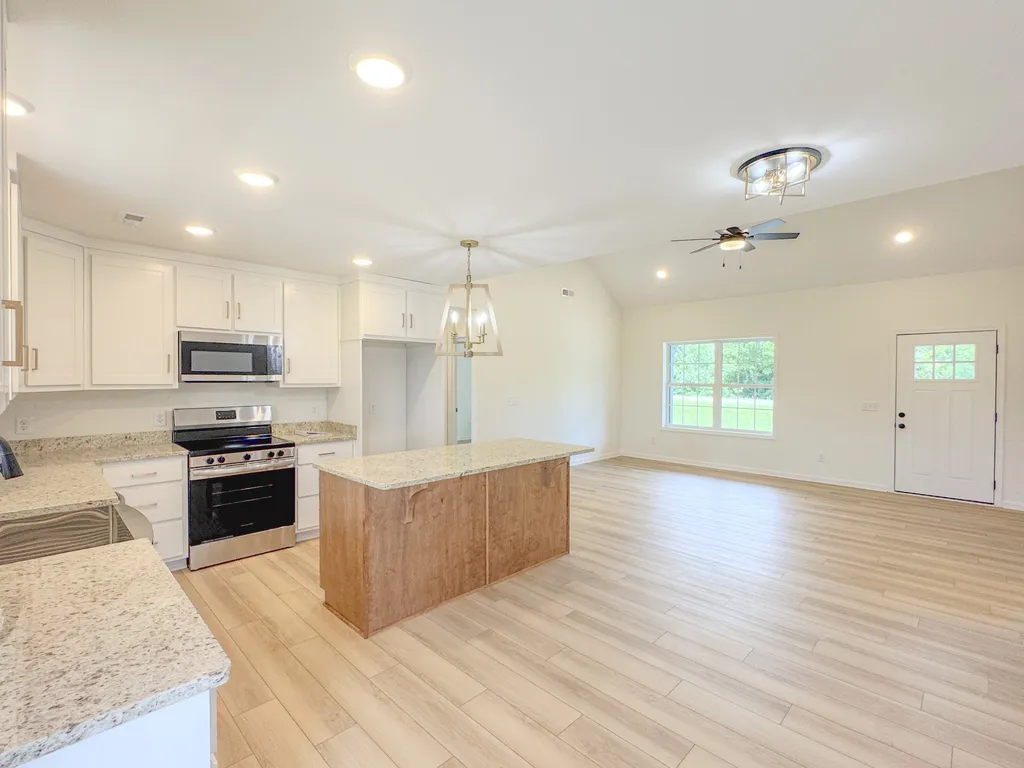 4649 Scottsville Road Lafayette TN 37083