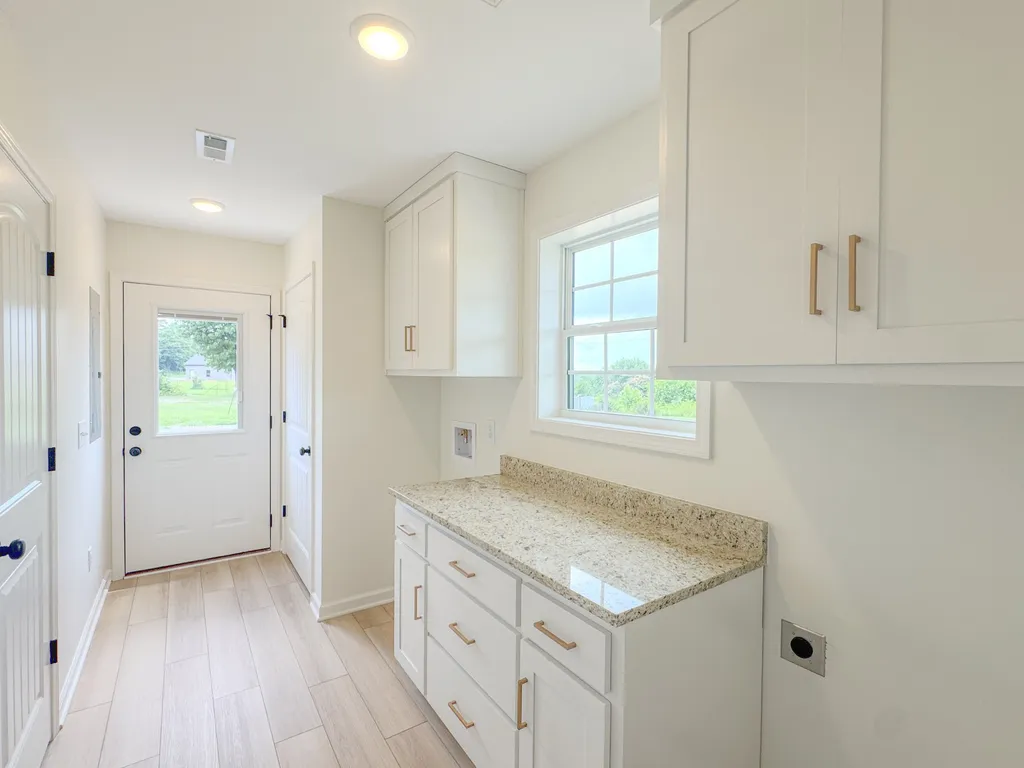 4649 Scottsville Road Lafayette TN 37083