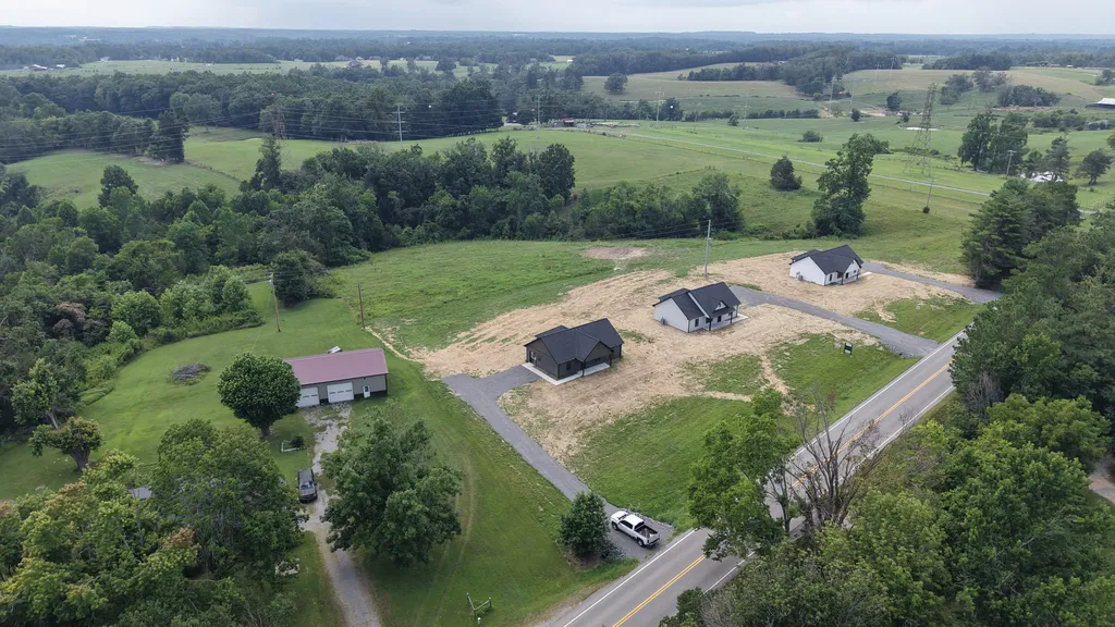 4649 Scottsville Road Lafayette TN 37083
