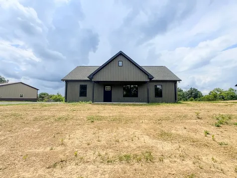 4649 Scottsville Road Lafayette TN 37083
